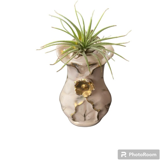 Vintage planter and candlestick holder pink with gold trimming. - Picture 16 of 16